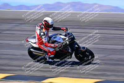 media/Mar-25-2024-Moto Forza (Mon) [[8d4319bd68]]/3-Intermediate Group/Session 3 (Bowl)/